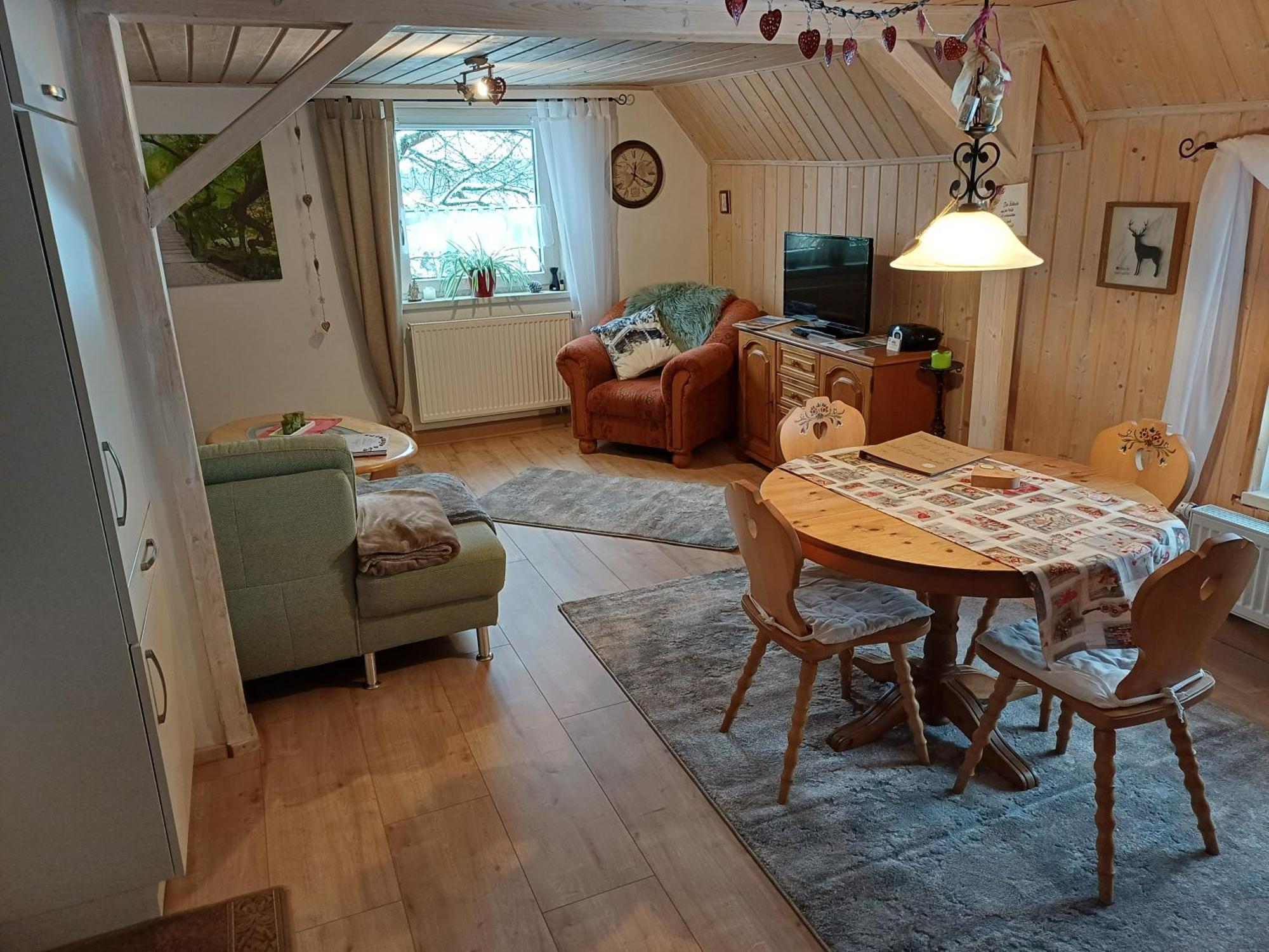 Apartment Anno- Ihre Wohlfuehloase Mit Garten In Klingenbrunn Spiegelau